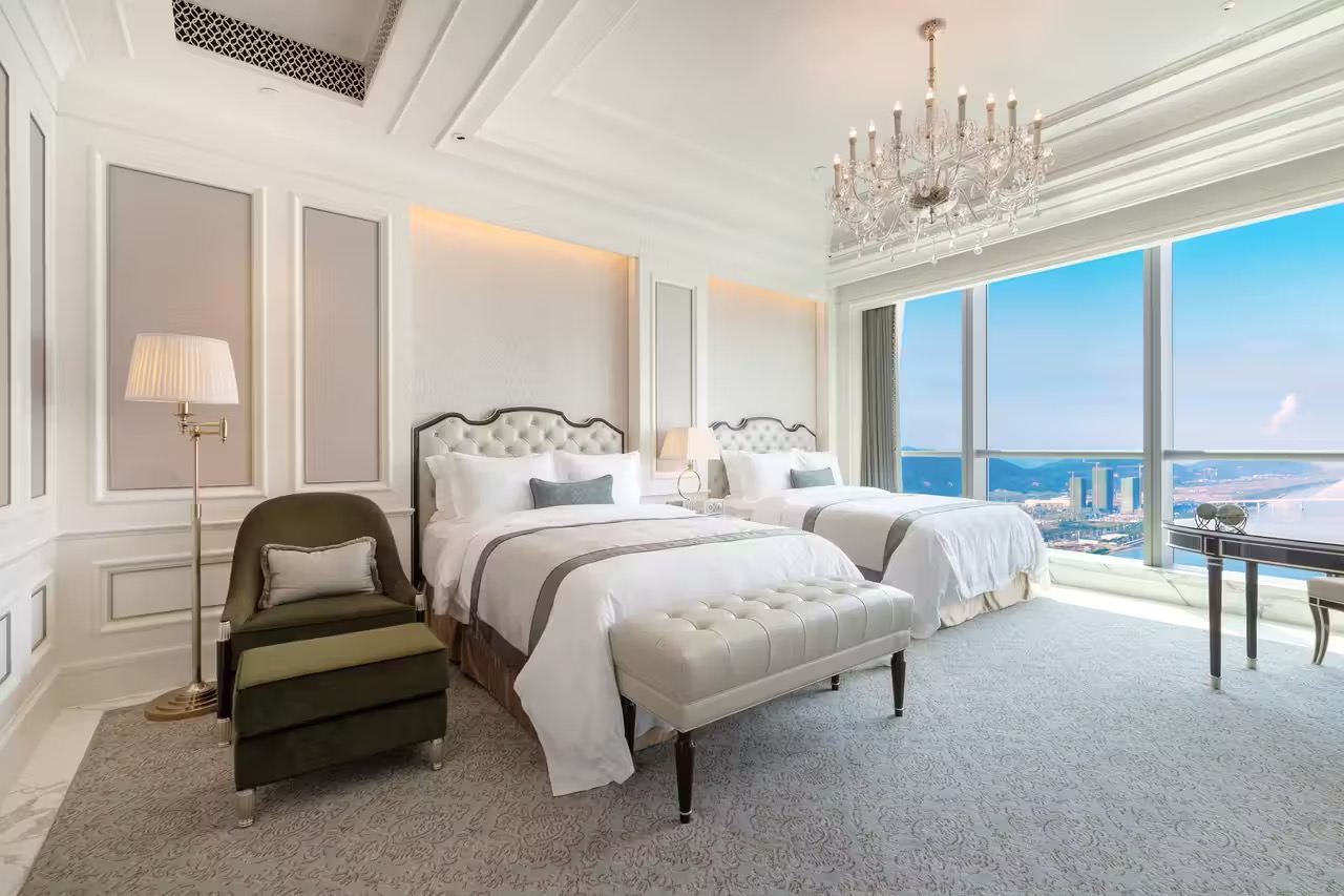 Hotel Case