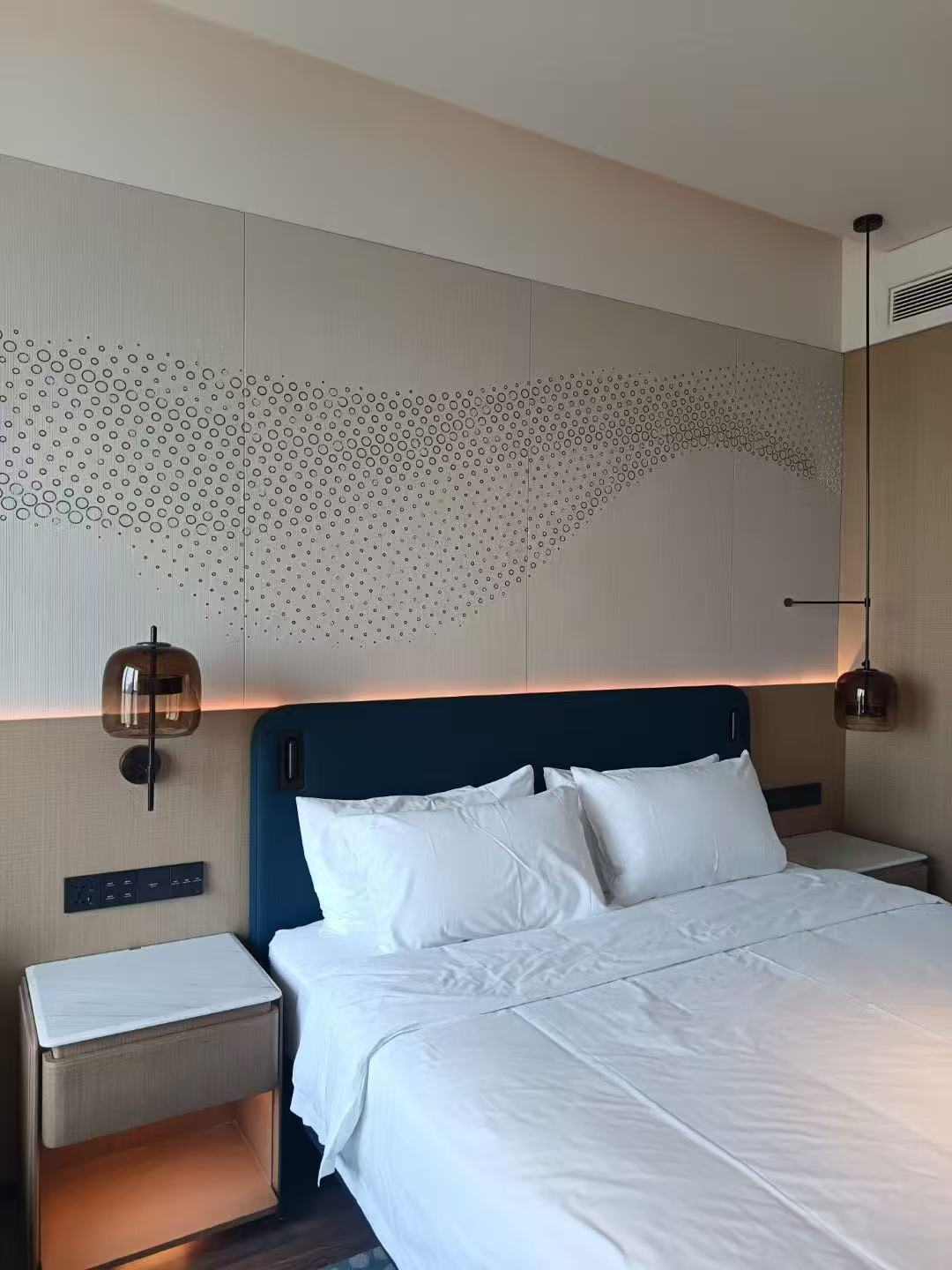 Bed lamp and floor lamp